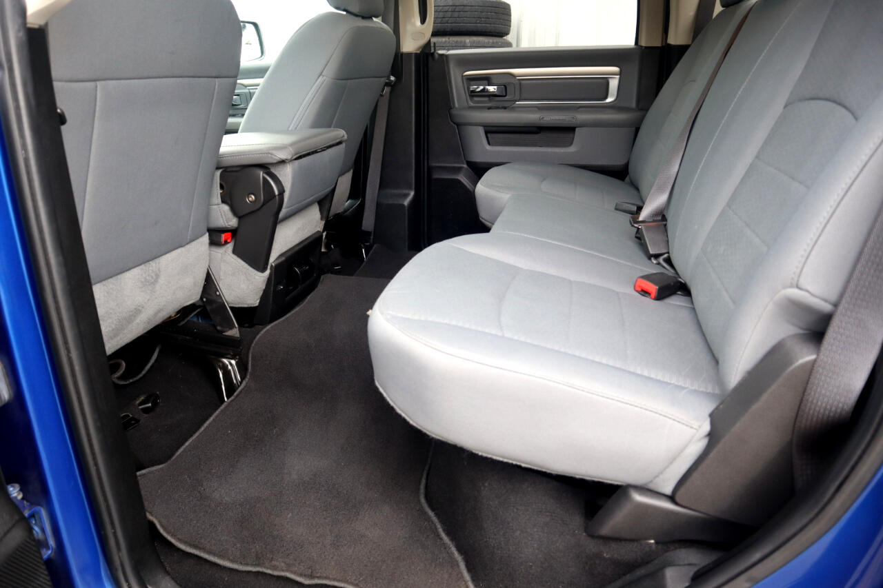 RAM 1500 Classic SLT 4x4 Crew Cab 6'4" Box 2019