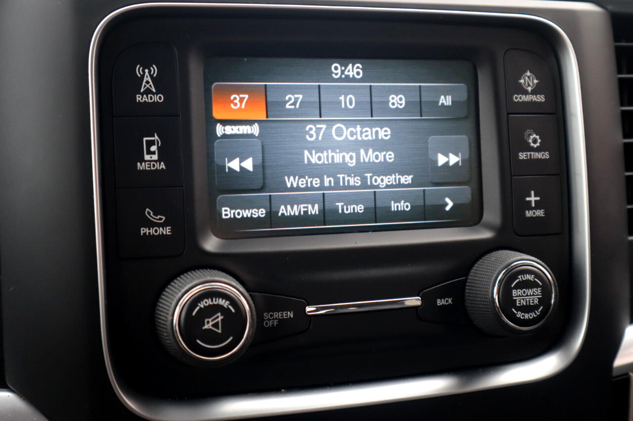 RAM 1500 Classic SLT 4x4 Crew Cab 6'4" Box 2019