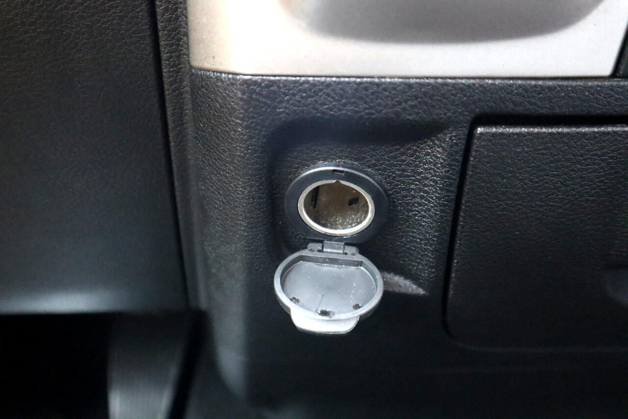 RAM 1500 Classic SLT 4x4 Crew Cab 6'4" Box 2019