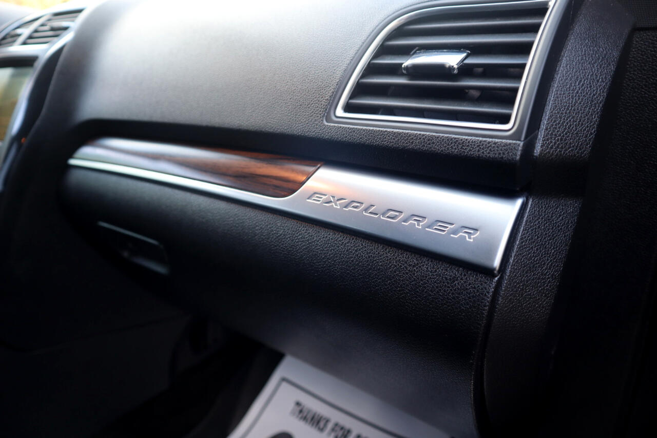 Ford Explorer Limited 4WD 2017