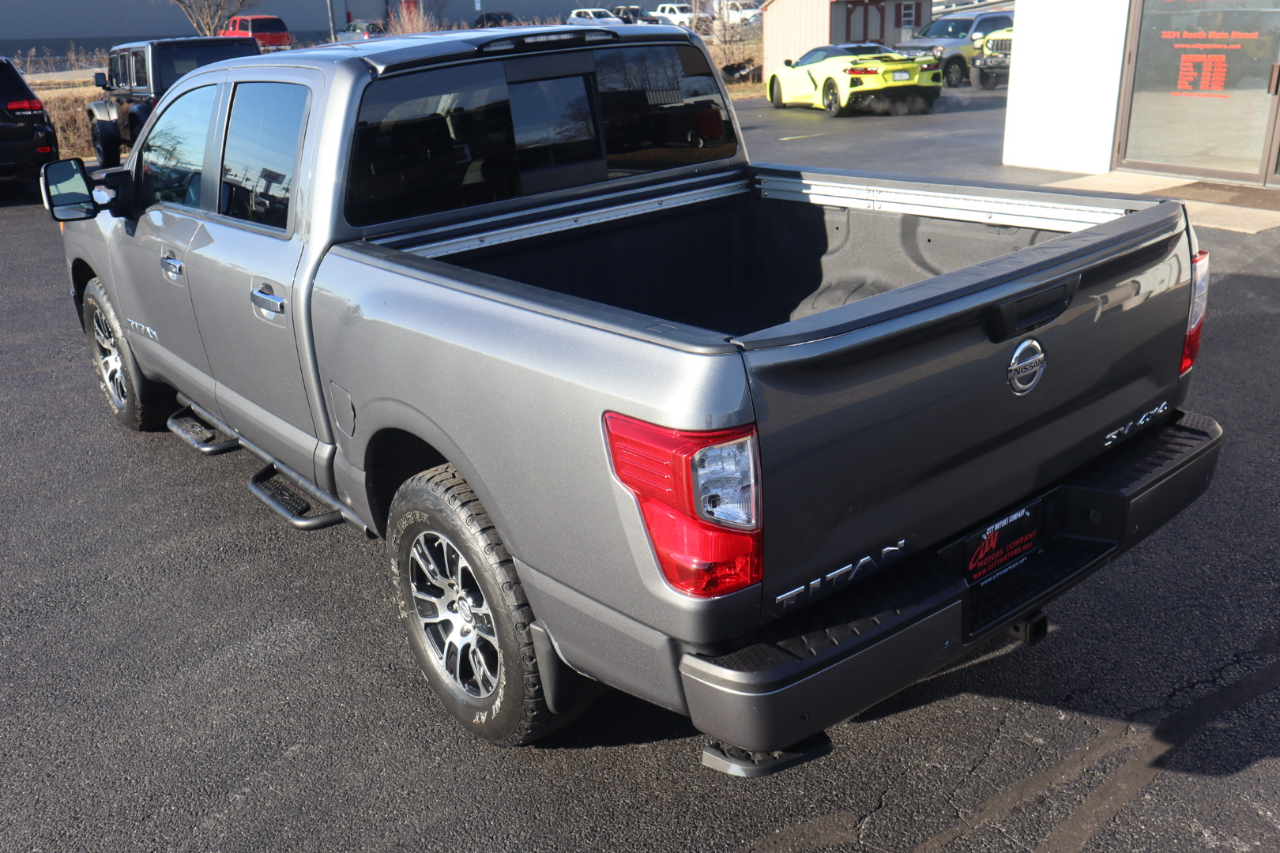 Nissan Titan 4x4 Crew Cab SV 2021