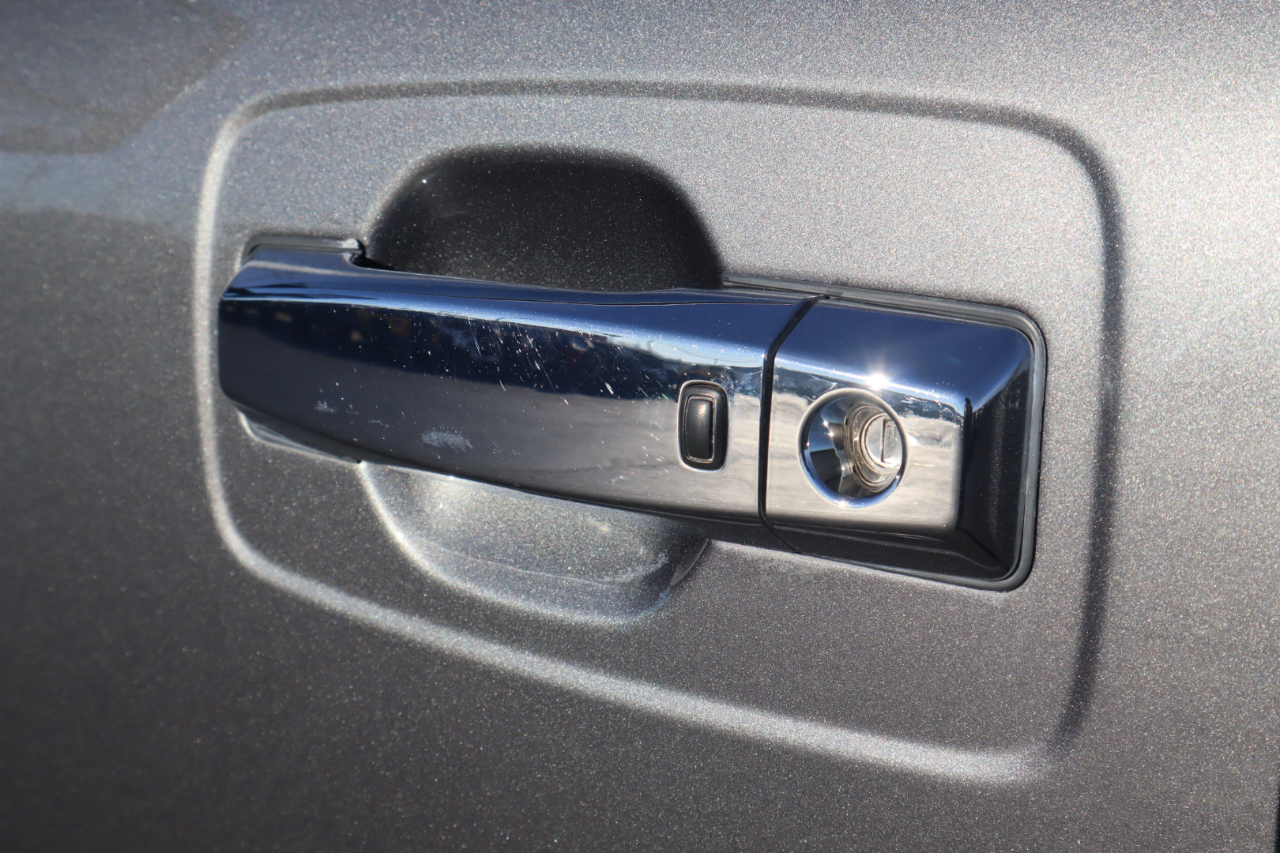 Nissan Titan 4x4 Crew Cab SV 2021