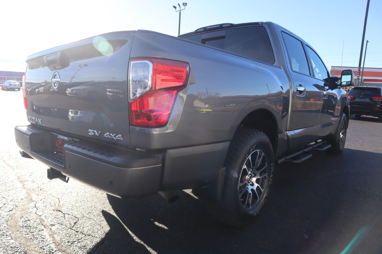 Nissan Titan 4x4 Crew Cab SV 2021