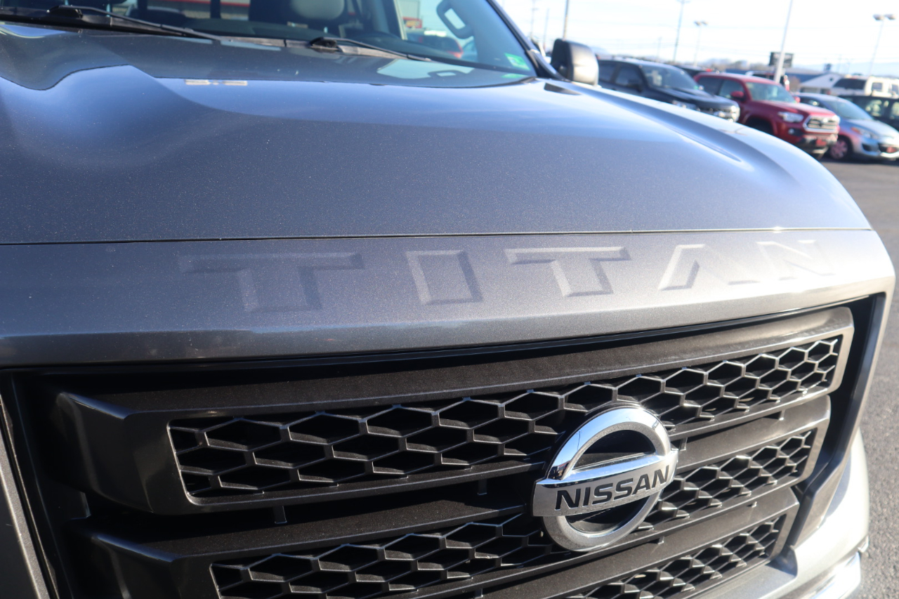 Nissan Titan 4x4 Crew Cab SV 2021