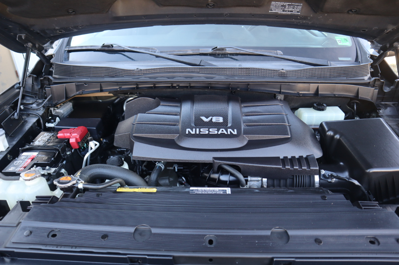 Nissan Titan 4x4 Crew Cab SV 2021