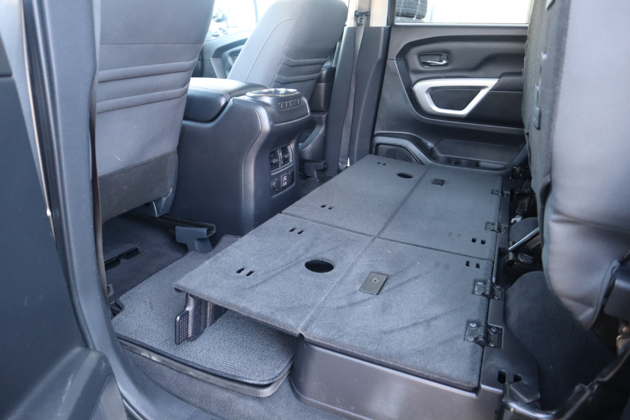 Nissan Titan 4x4 Crew Cab SV 2021