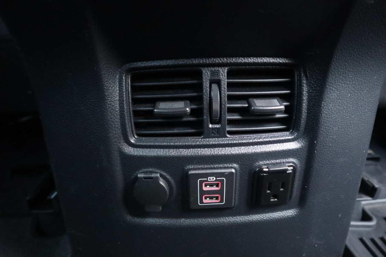 Nissan Titan 4x4 Crew Cab SV 2021