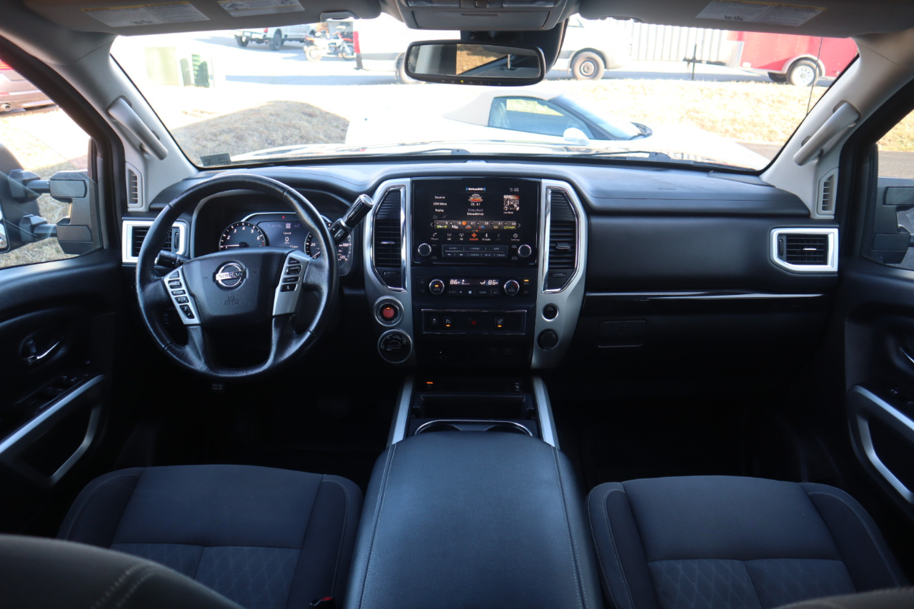 Nissan Titan 4x4 Crew Cab SV 2021