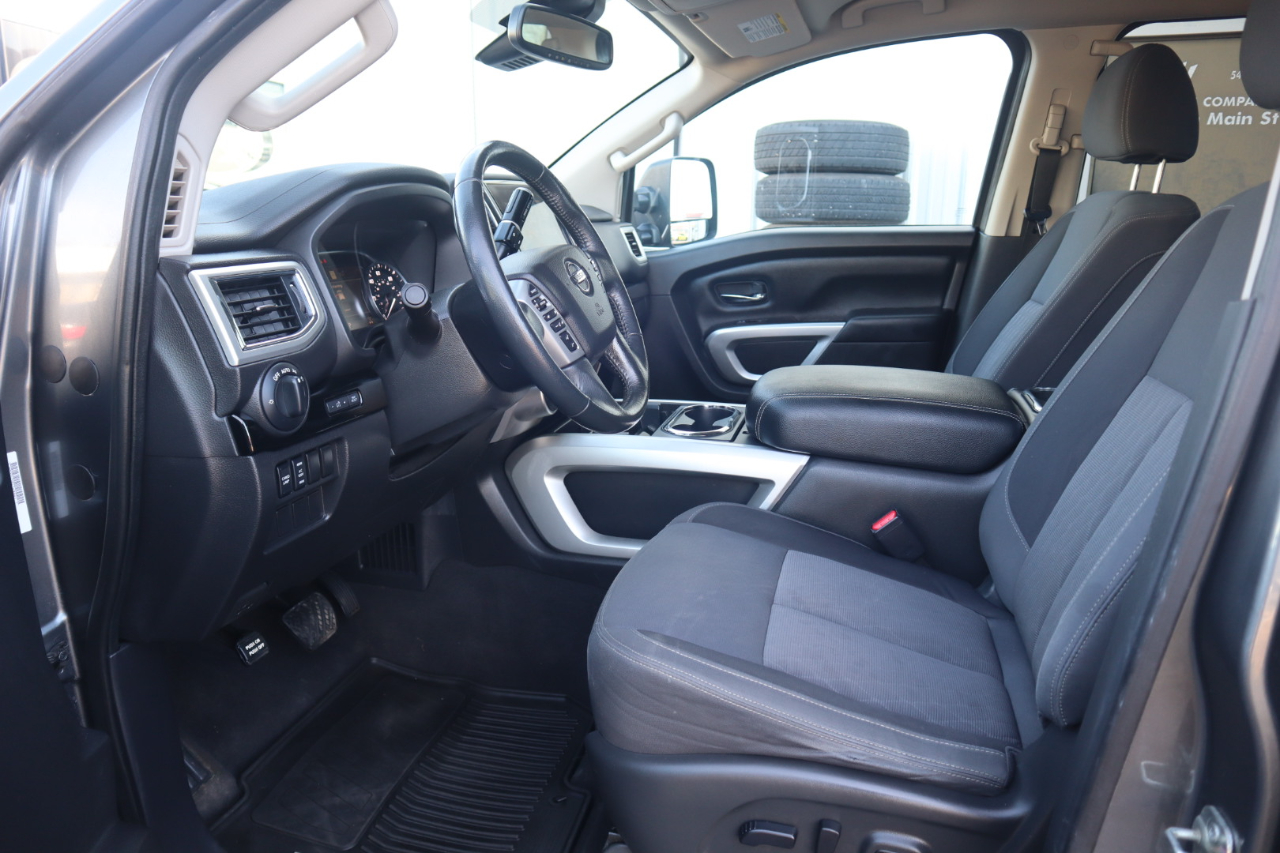 Nissan Titan 4x4 Crew Cab SV 2021