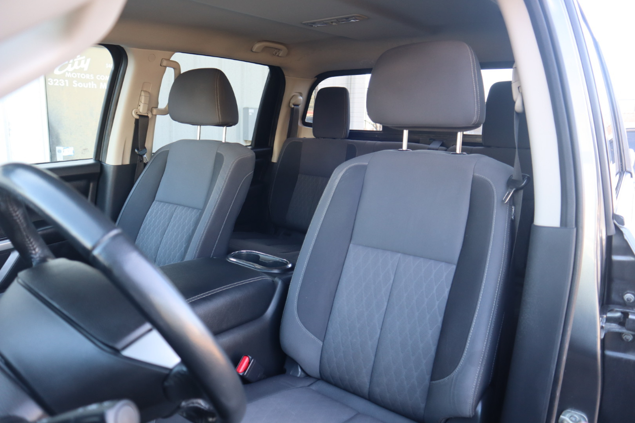 Nissan Titan 4x4 Crew Cab SV 2021