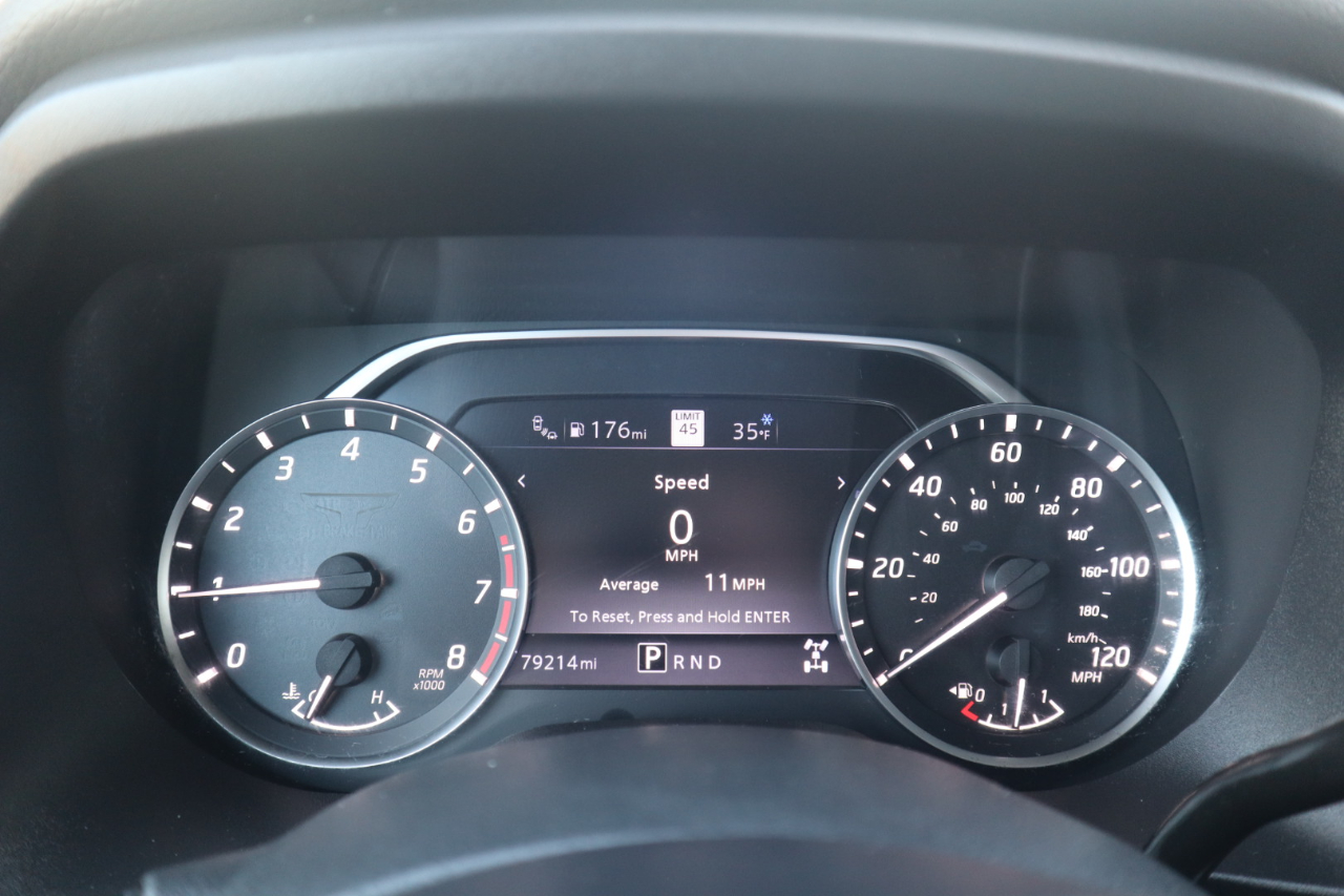 Nissan Titan 4x4 Crew Cab SV 2021