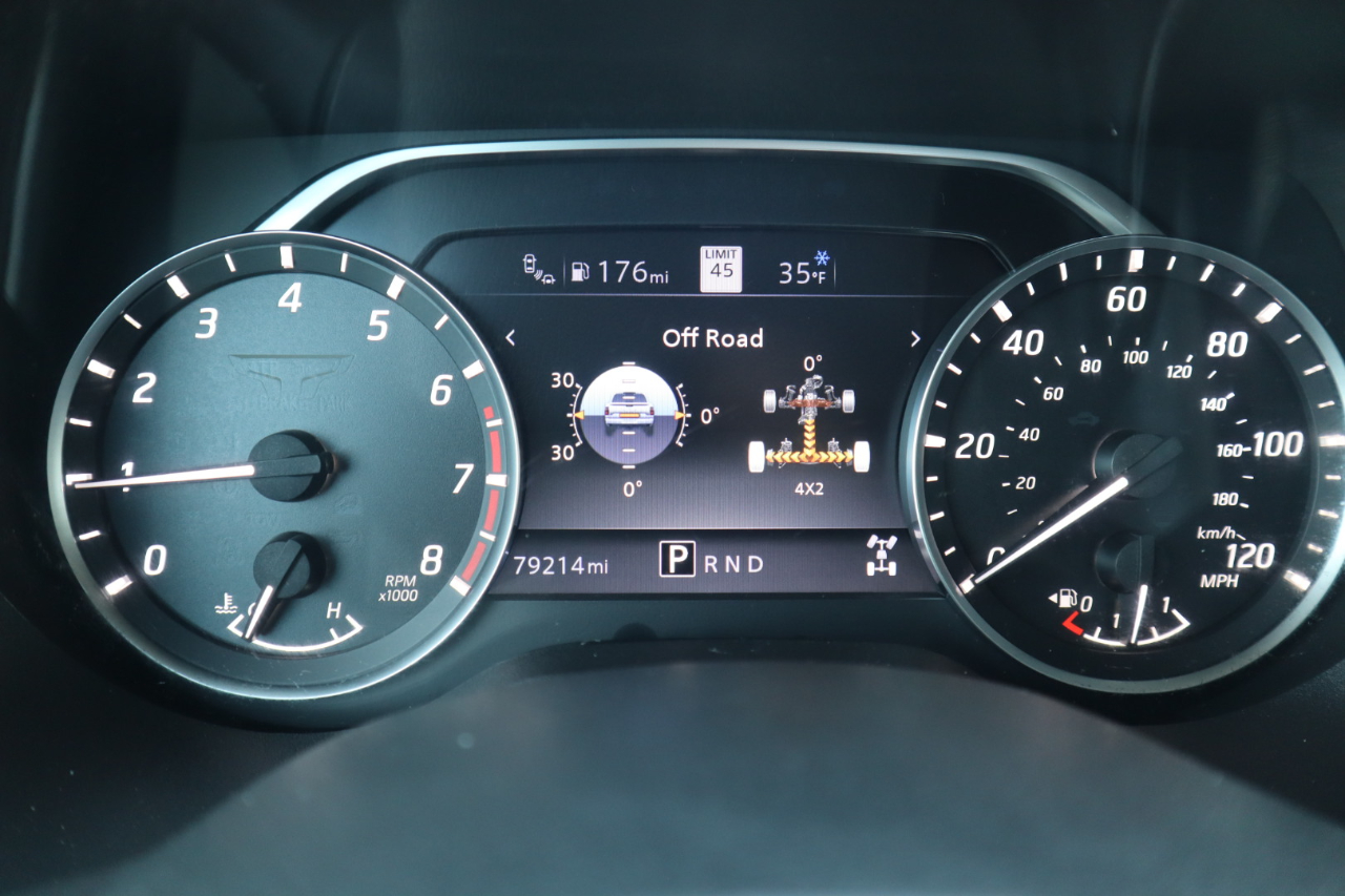 Nissan Titan 4x4 Crew Cab SV 2021