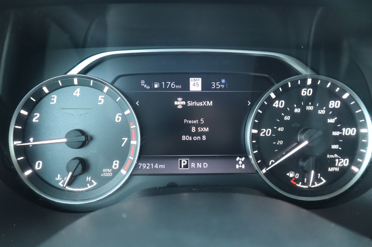 Nissan Titan 4x4 Crew Cab SV 2021