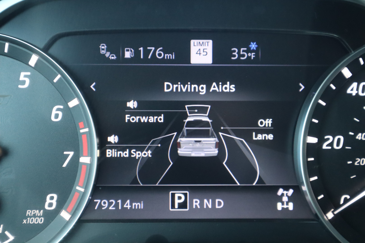 Nissan Titan 4x4 Crew Cab SV 2021