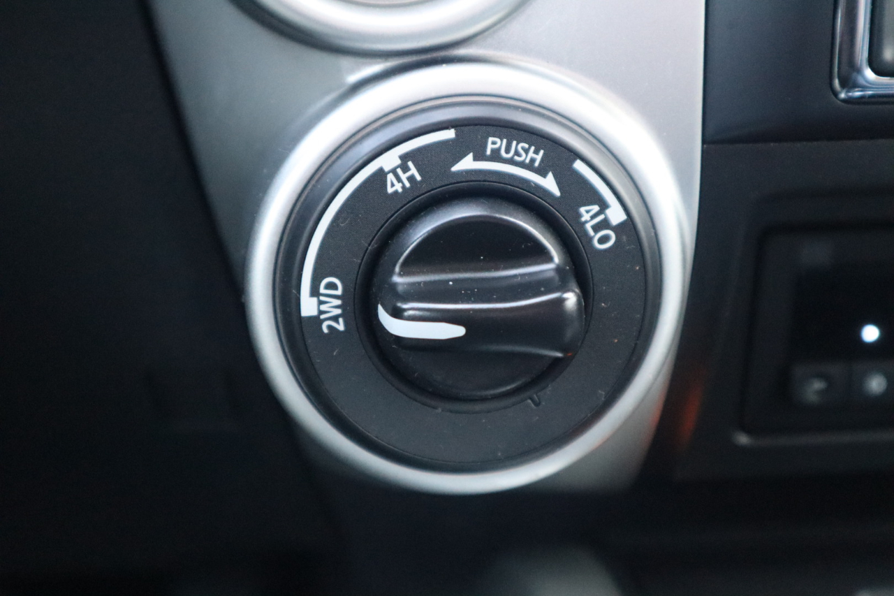 Nissan Titan 4x4 Crew Cab SV 2021