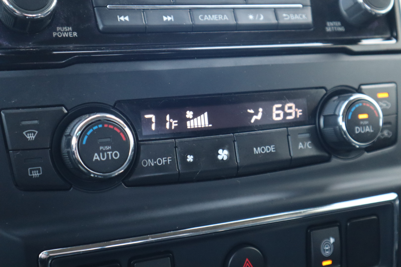 Nissan Titan 4x4 Crew Cab SV 2021