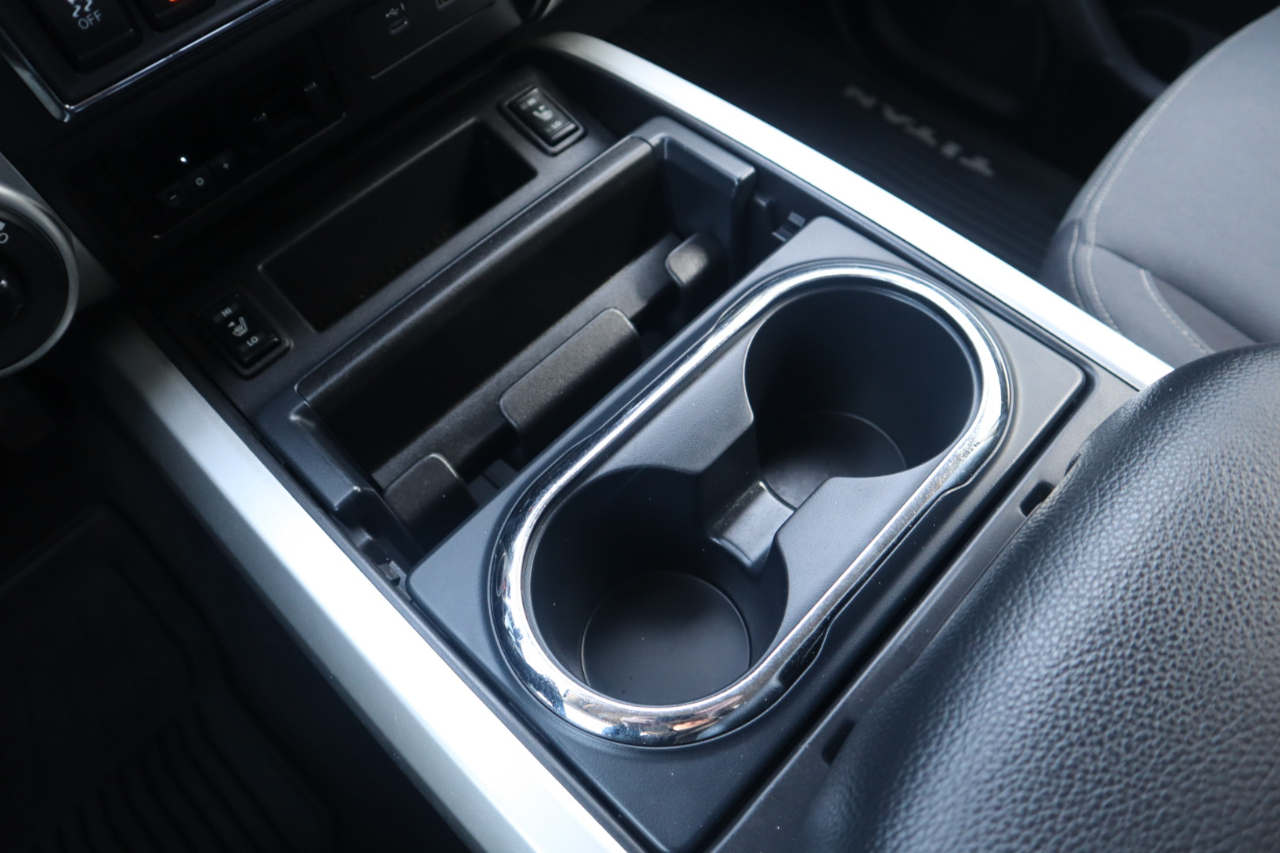 Nissan Titan 4x4 Crew Cab SV 2021