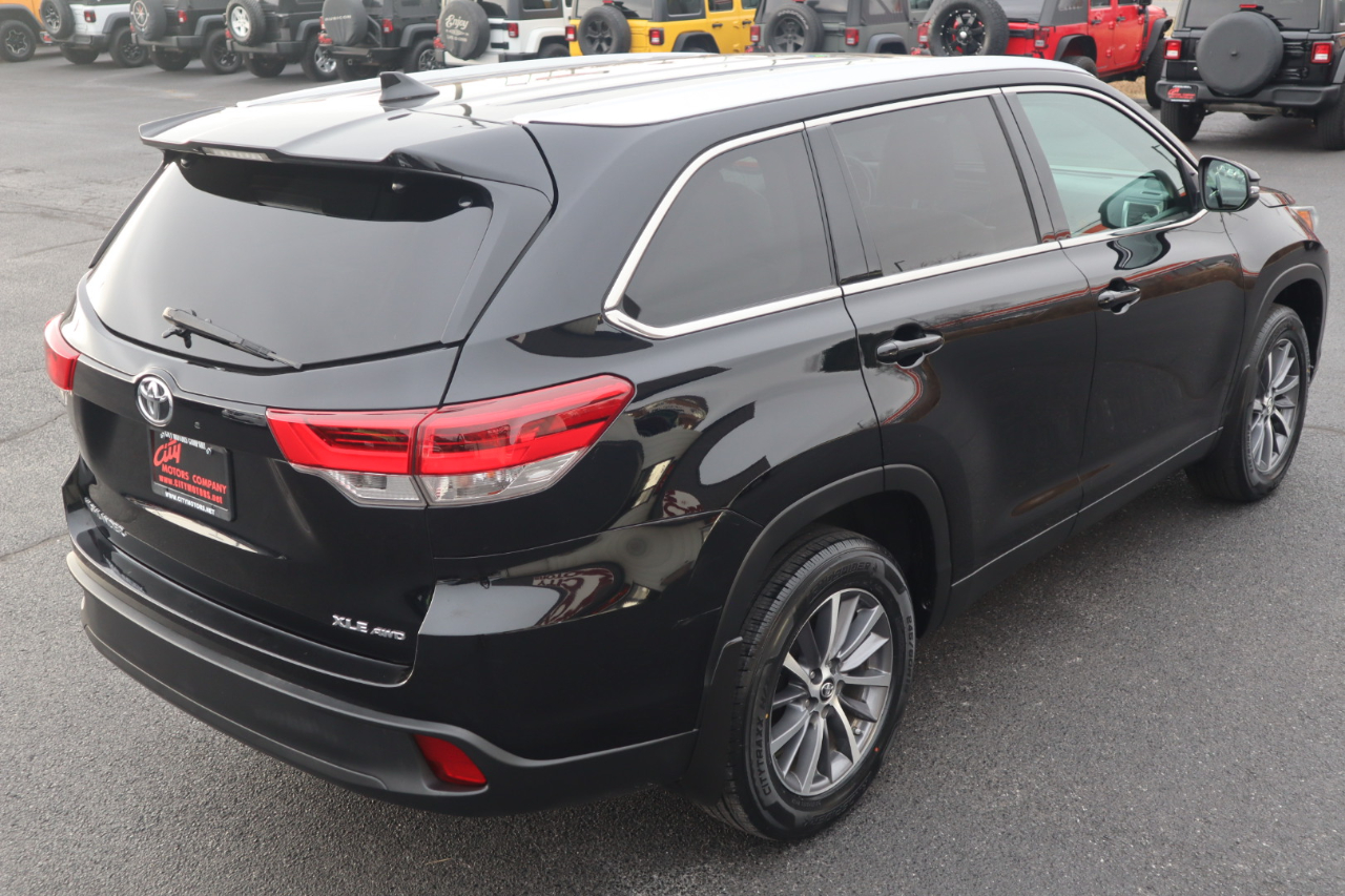 Toyota Highlander  2019