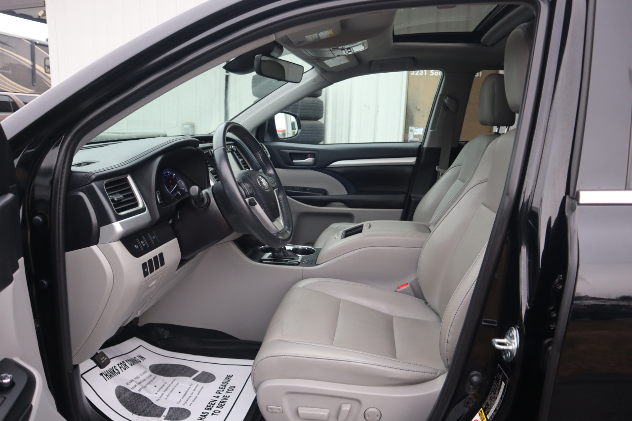 Toyota Highlander  2019