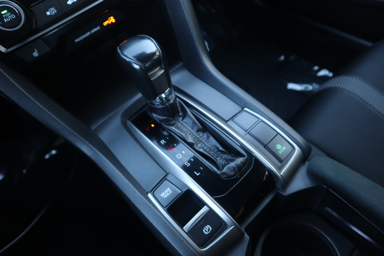 Honda Civic Hatchback EX CVT 2020