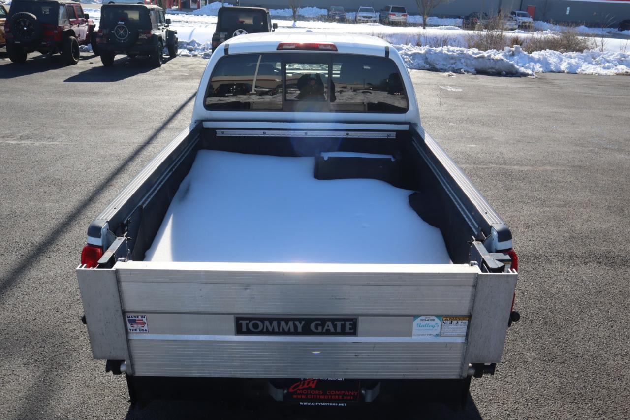 Nissan Frontier Crew Cab 4x4 SV V6 Auto Long Bed *Ltd Avail* 2017