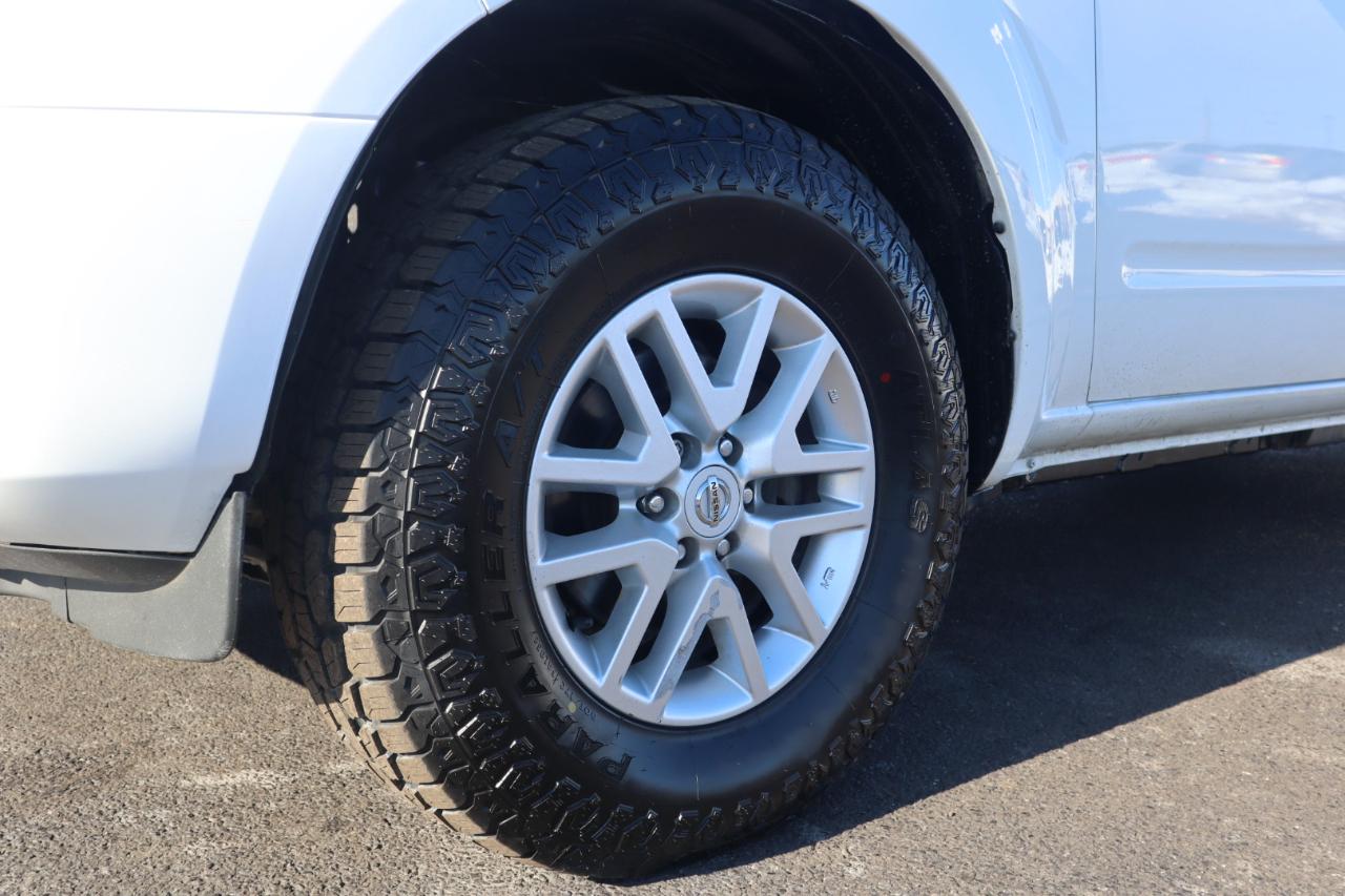 Nissan Frontier Crew Cab 4x4 SV V6 Auto Long Bed *Ltd Avail* 2017