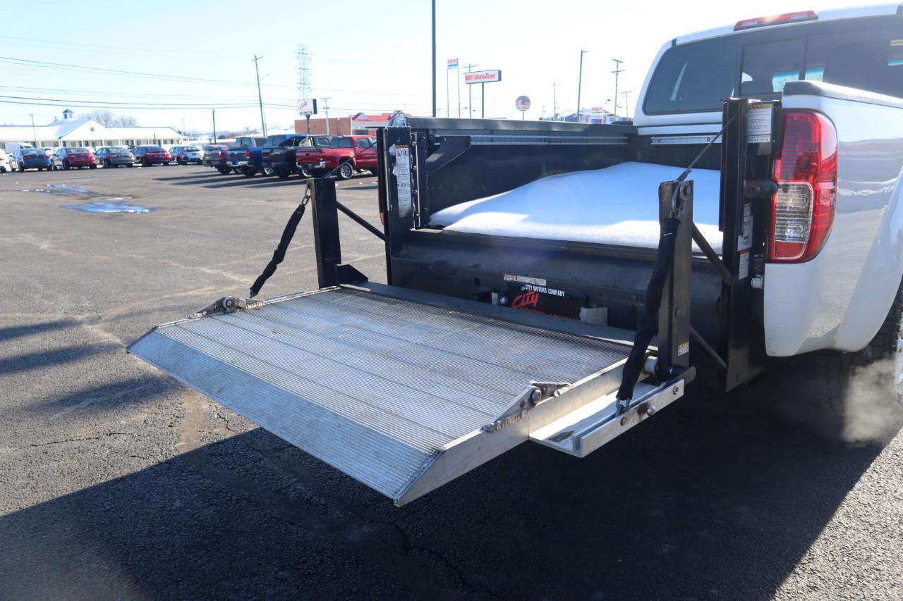 Nissan Frontier Crew Cab 4x4 SV V6 Auto Long Bed *Ltd Avail* 2017