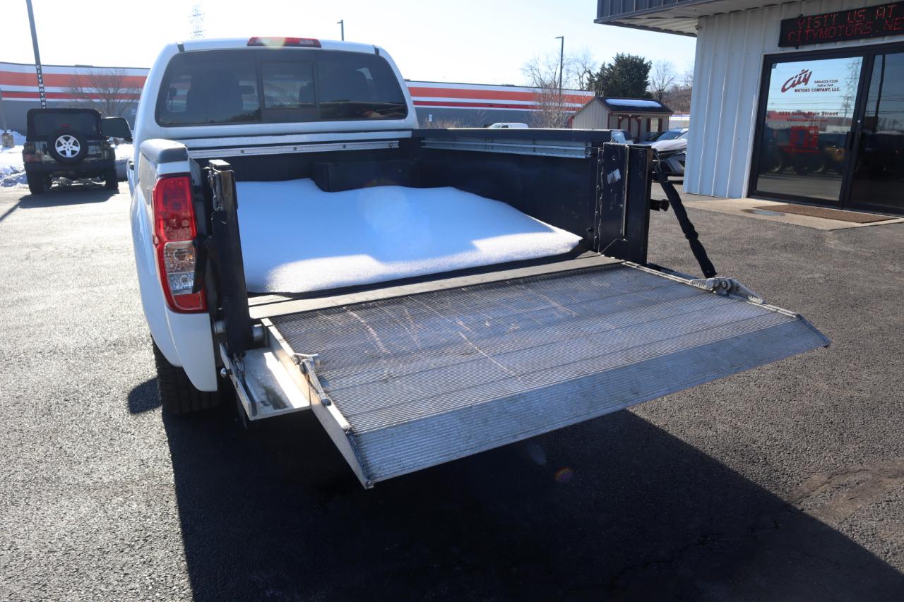 Nissan Frontier Crew Cab 4x4 SV V6 Auto Long Bed *Ltd Avail* 2017