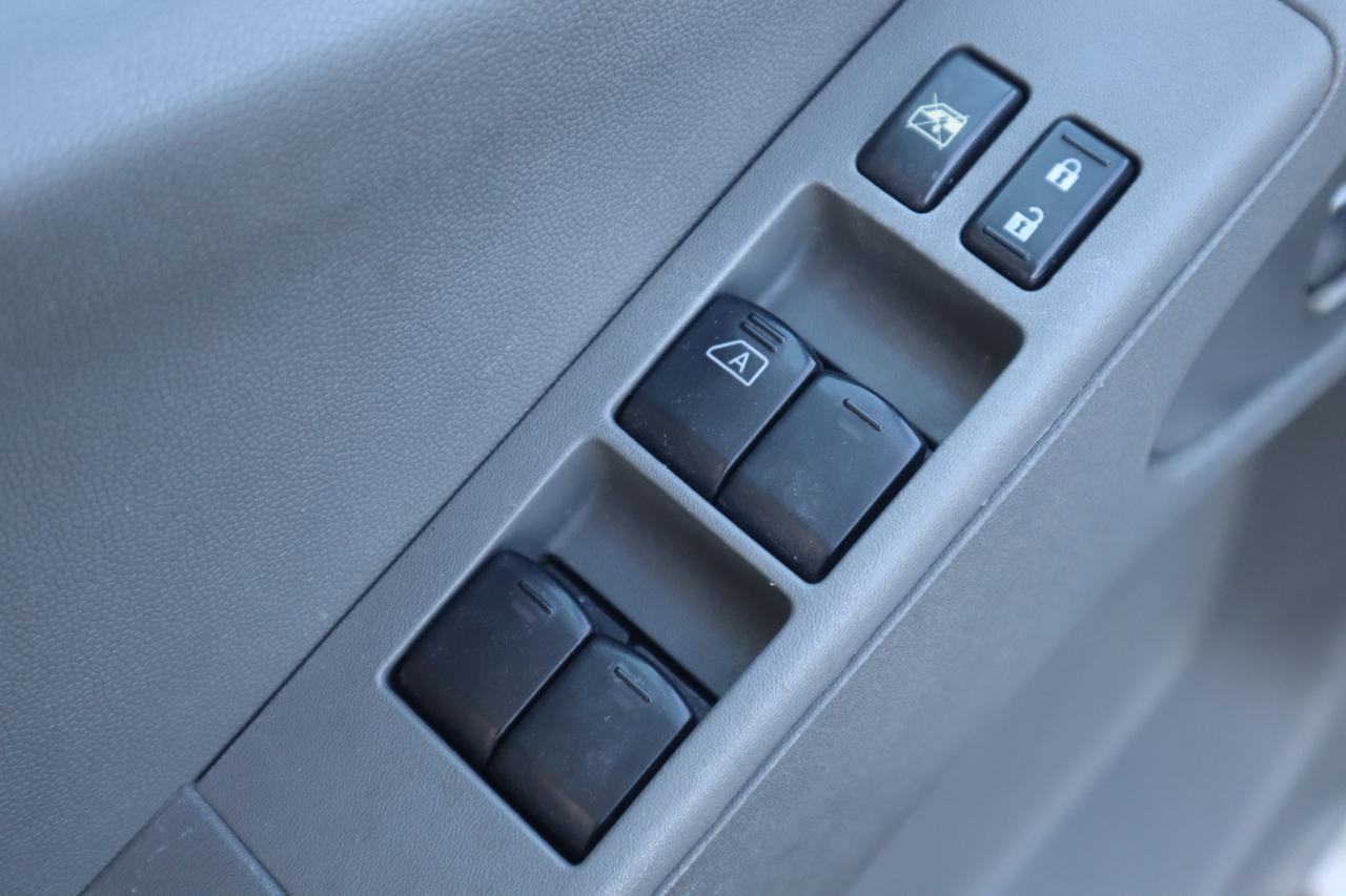 Nissan Frontier Crew Cab 4x4 SV V6 Auto Long Bed *Ltd Avail* 2017