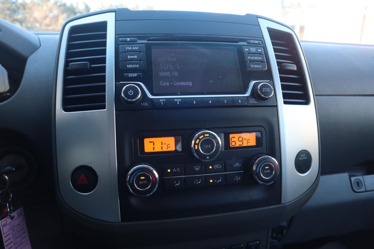 Nissan Frontier Crew Cab 4x4 SV V6 Auto Long Bed *Ltd Avail* 2017