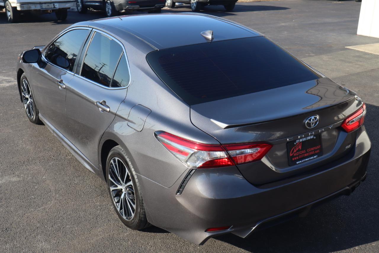 Toyota Camry SE Auto (Natl) 2019