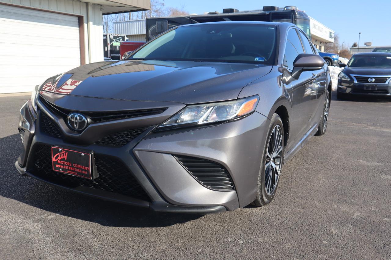 Toyota Camry SE Auto (Natl) 2019