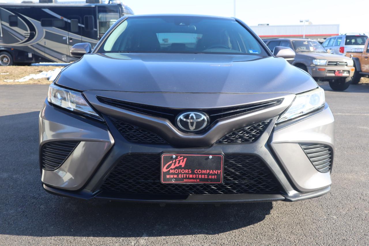 Toyota Camry SE Auto (Natl) 2019