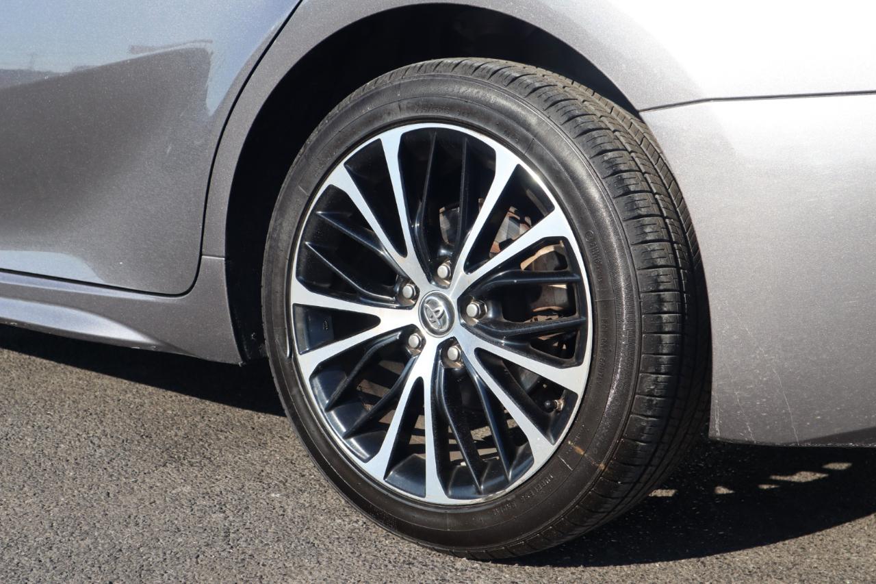 Toyota Camry SE Auto (Natl) 2019