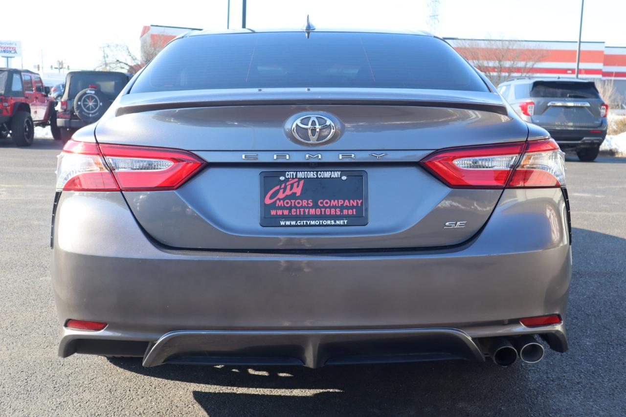 Toyota Camry SE Auto (Natl) 2019