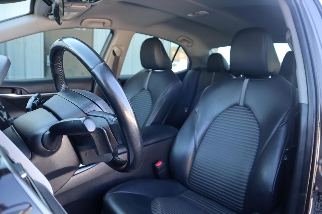 Toyota Camry SE Auto (Natl) 2019