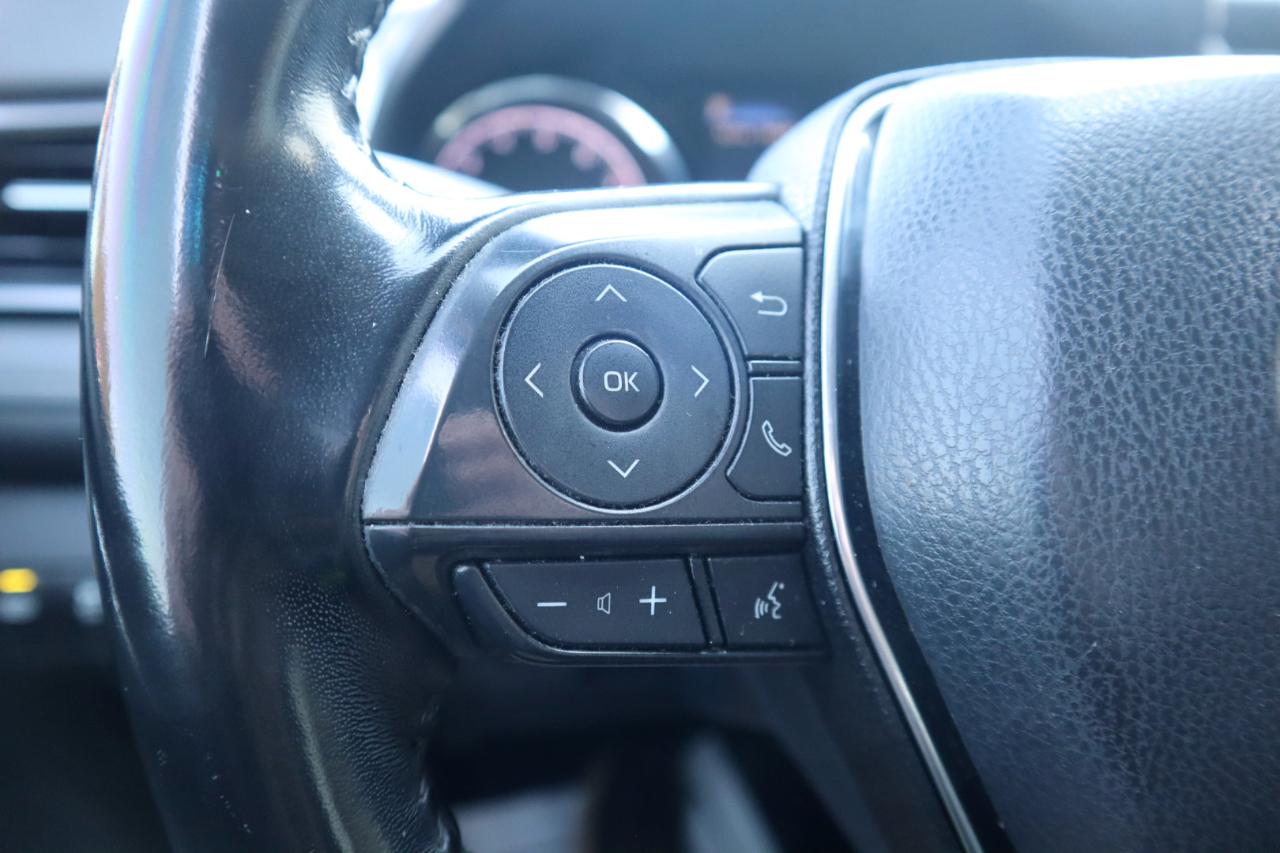 Toyota Camry SE Auto (Natl) 2019