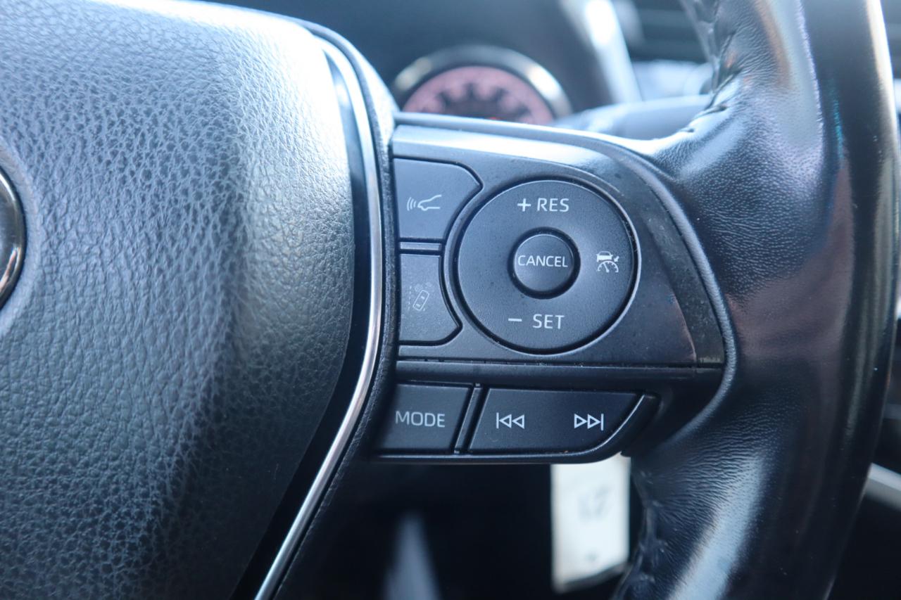 Toyota Camry SE Auto (Natl) 2019