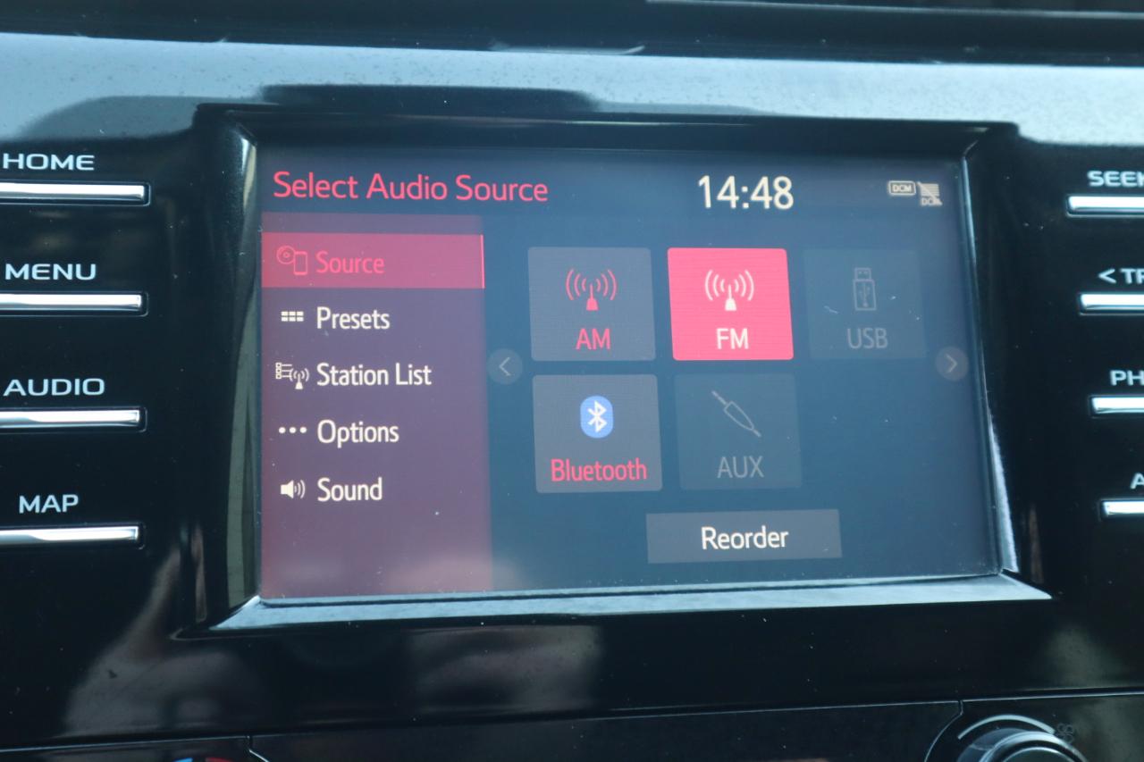 Toyota Camry SE Auto (Natl) 2019