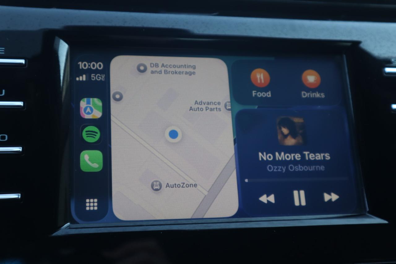 Toyota Camry SE Auto (Natl) 2019