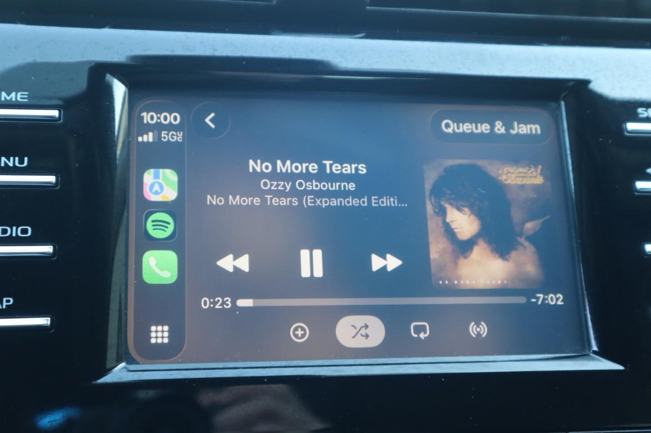 Toyota Camry SE Auto (Natl) 2019