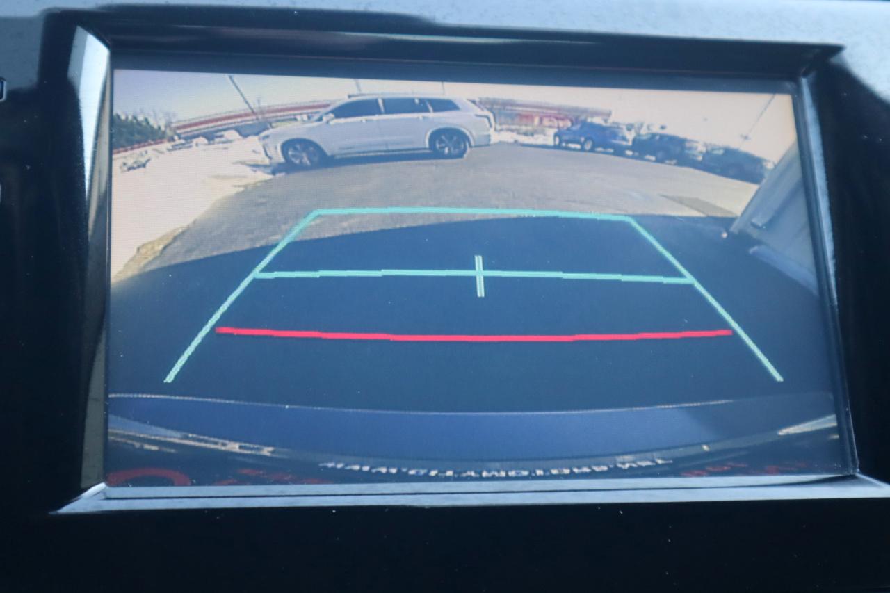 Toyota Camry SE Auto (Natl) 2019