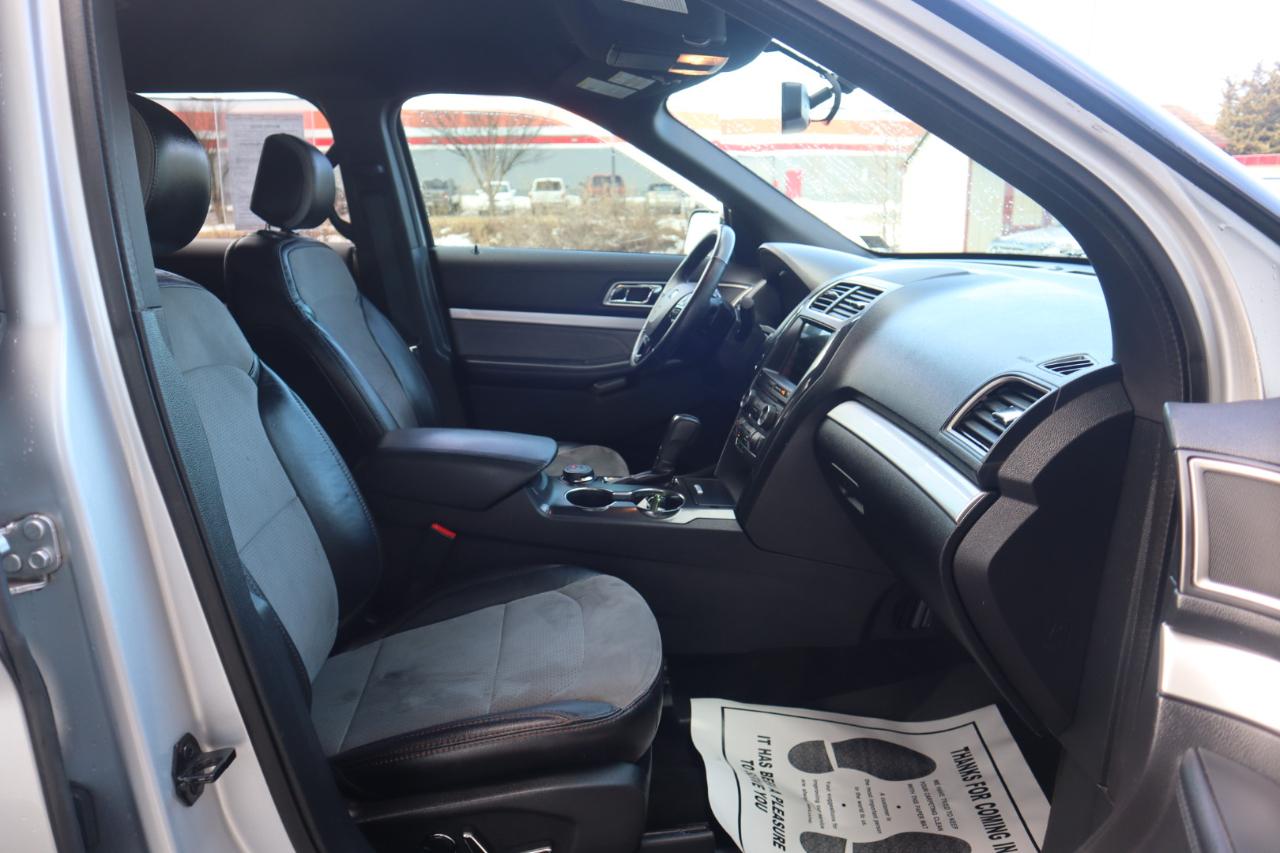 Ford Explorer XLT 4WD 2017