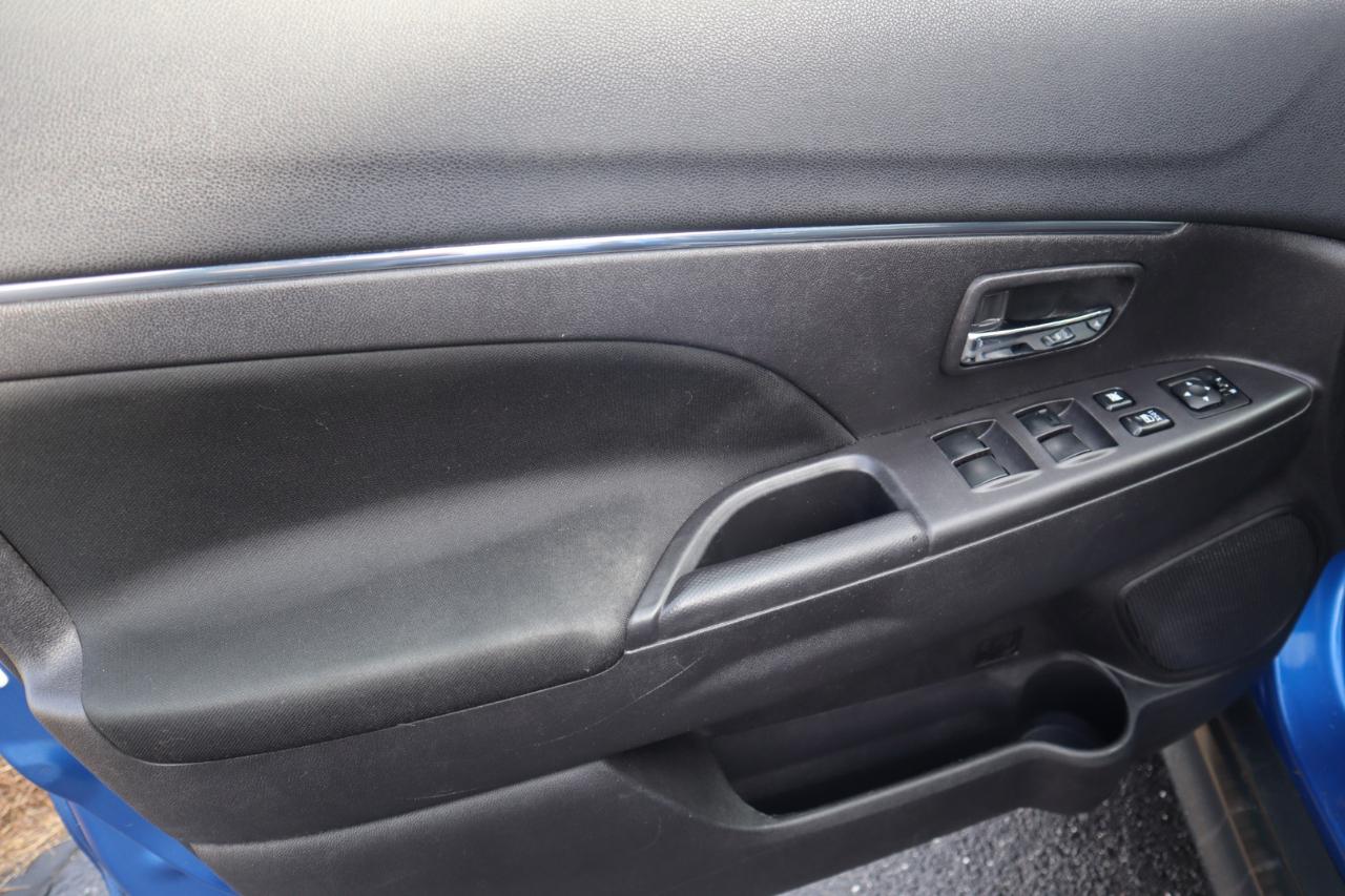 Mitsubishi Outlander Sport AWD 4dr CVT SE 2015