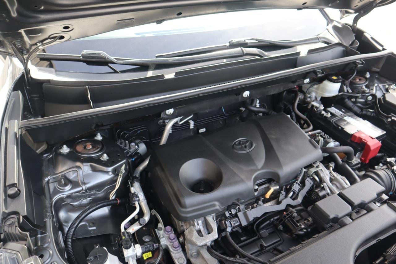 Toyota RAV4 LE AWD (Natl) 2019