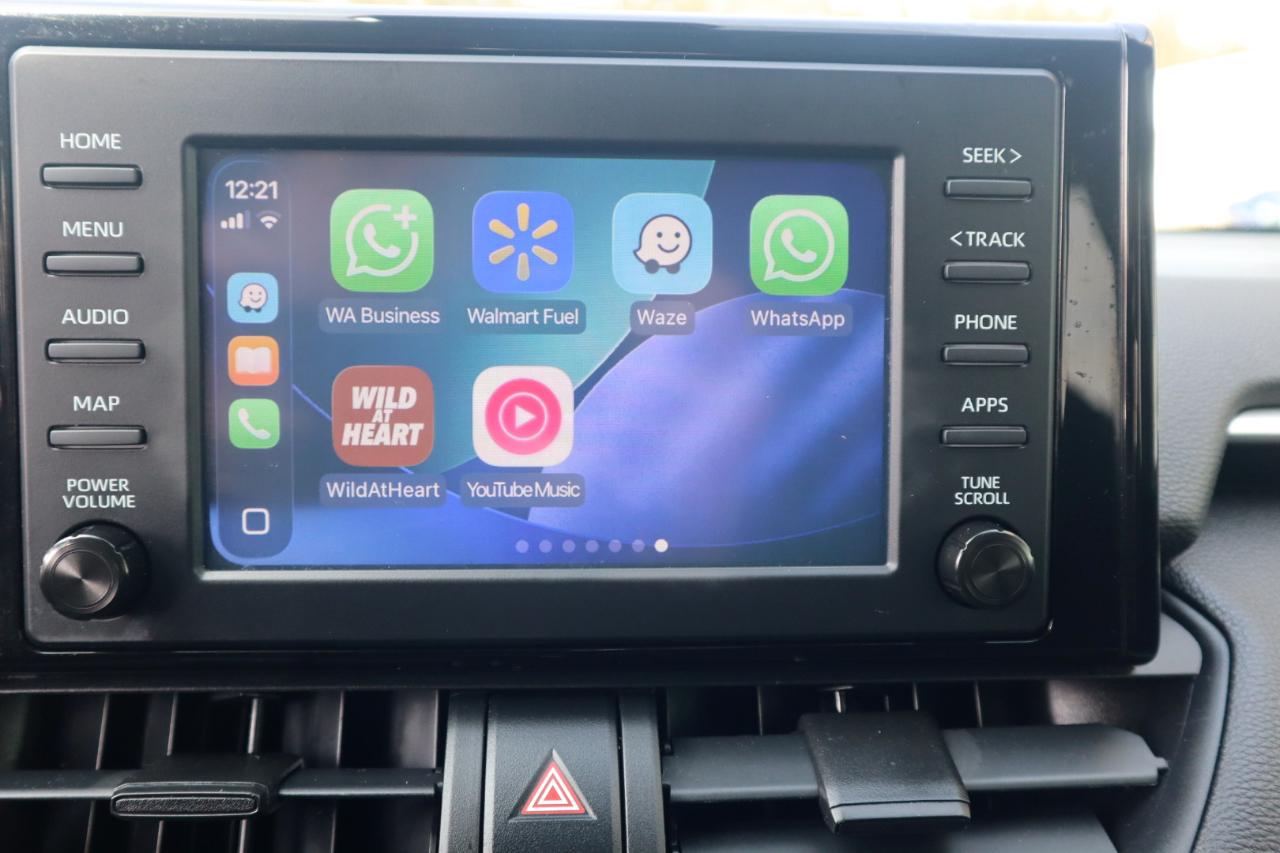 Toyota RAV4 LE AWD (Natl) 2019