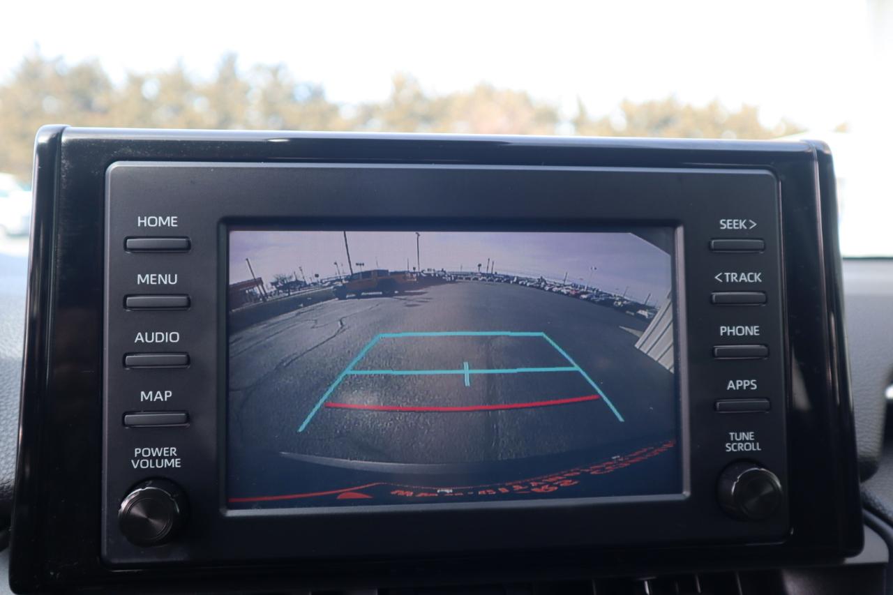 Toyota RAV4 LE AWD (Natl) 2019