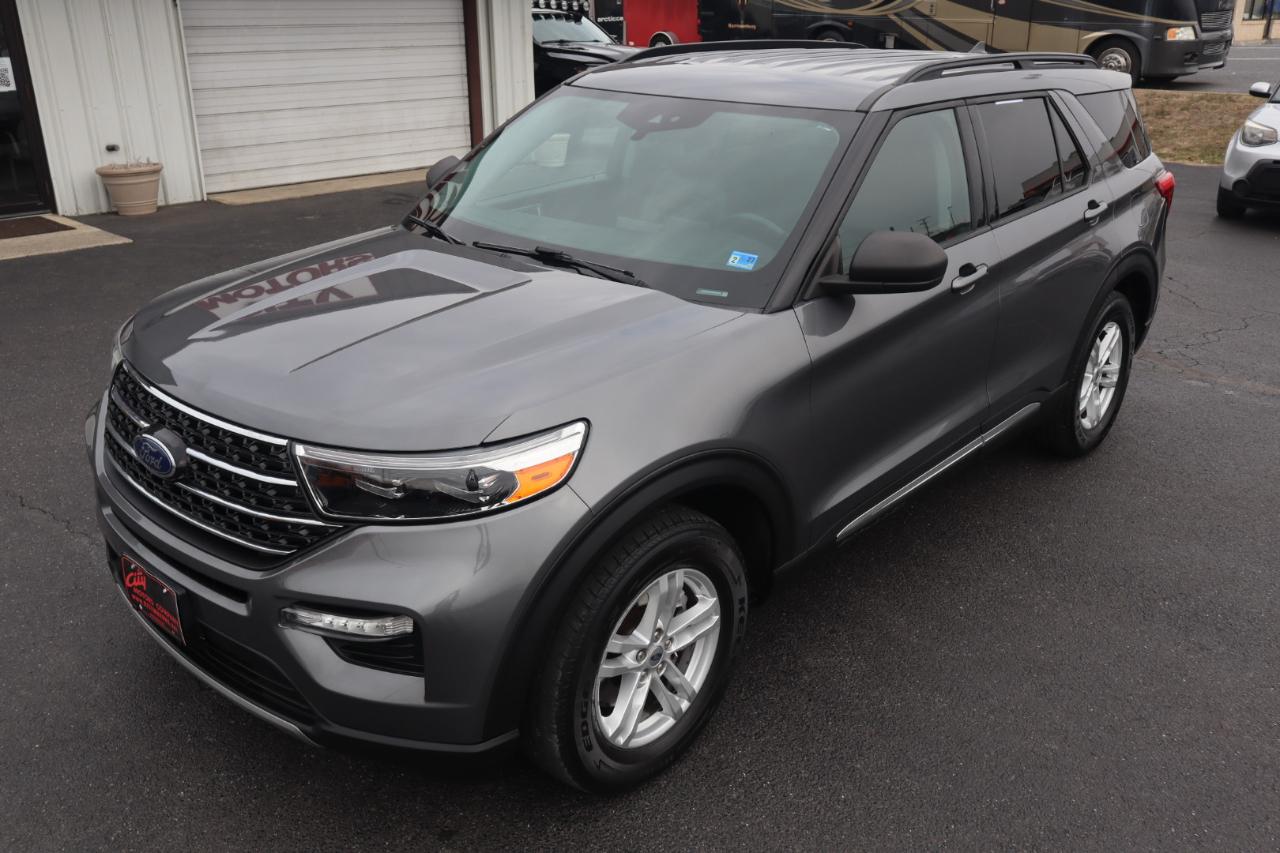 Ford Explorer XLT 4WD 2021