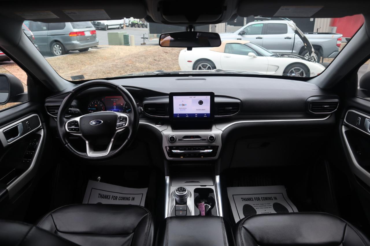 Ford Explorer XLT 4WD 2021