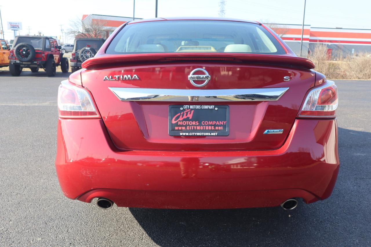 Nissan Altima 4dr Sdn I4 2.5 S 2013